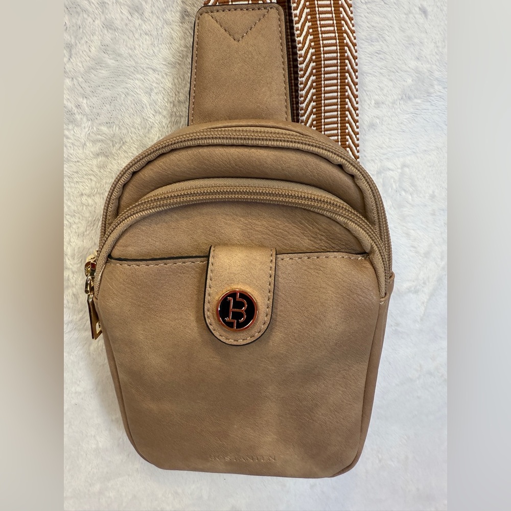 BOSTANTEN Tan Small Sling Bag Multiple Pockets Leather Adjustable Strap